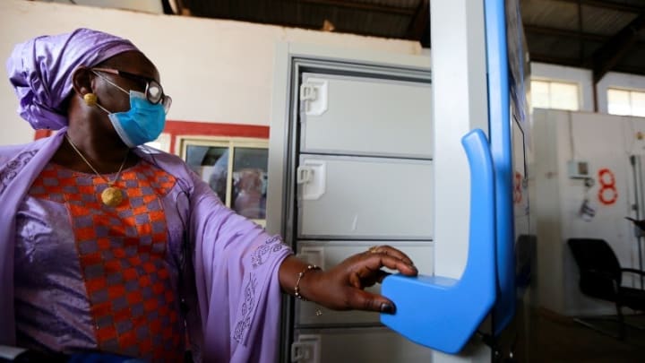 Сверхнизкотемпературные морозильники Meling в Африке CDC
